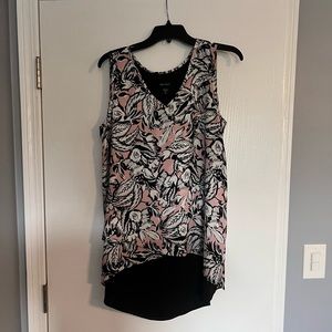 NWOT - Karen Kane sleeveless blouse